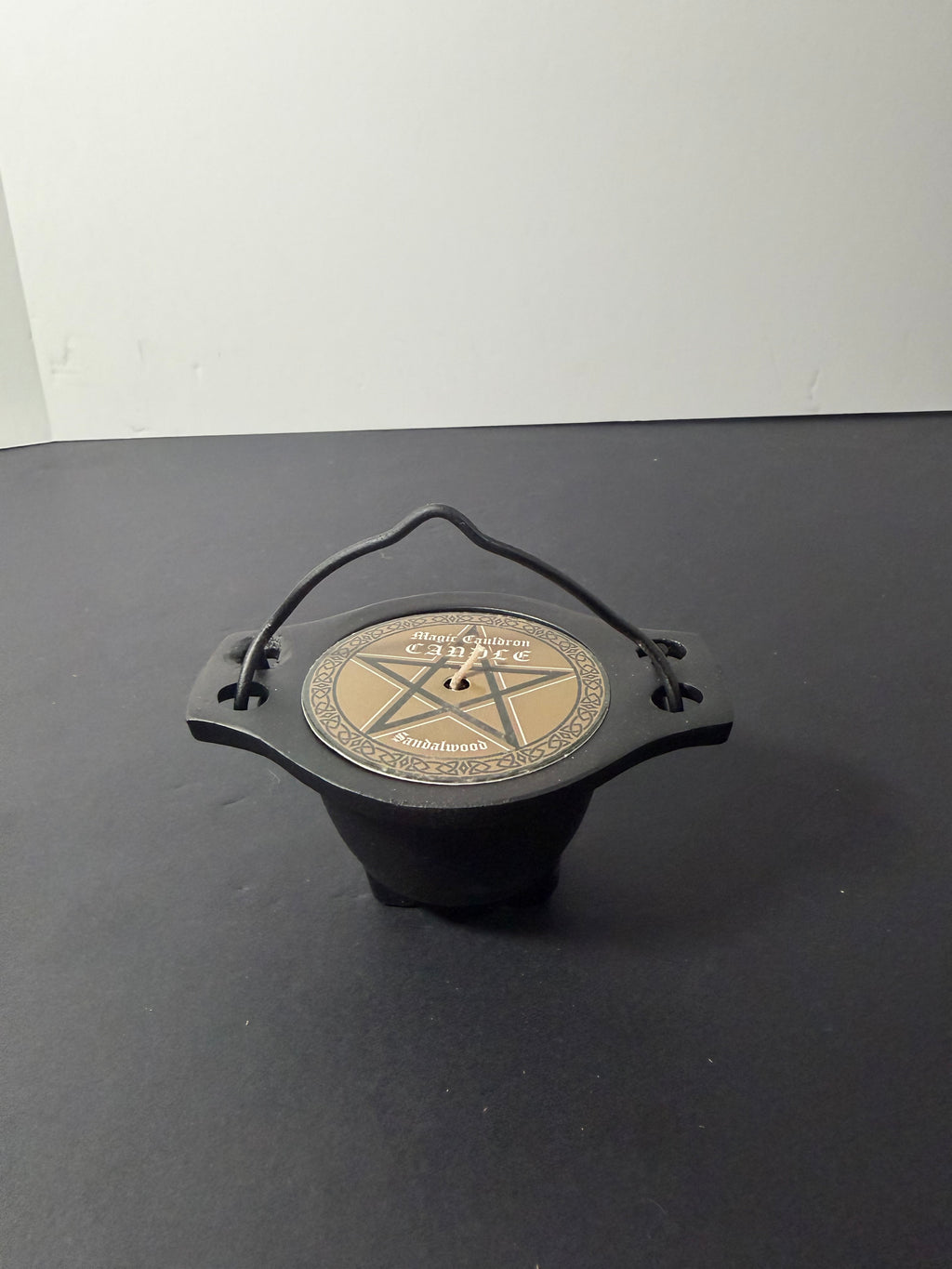 Cast Iron Magic Cauldron Candle – Sandalwood (3”)