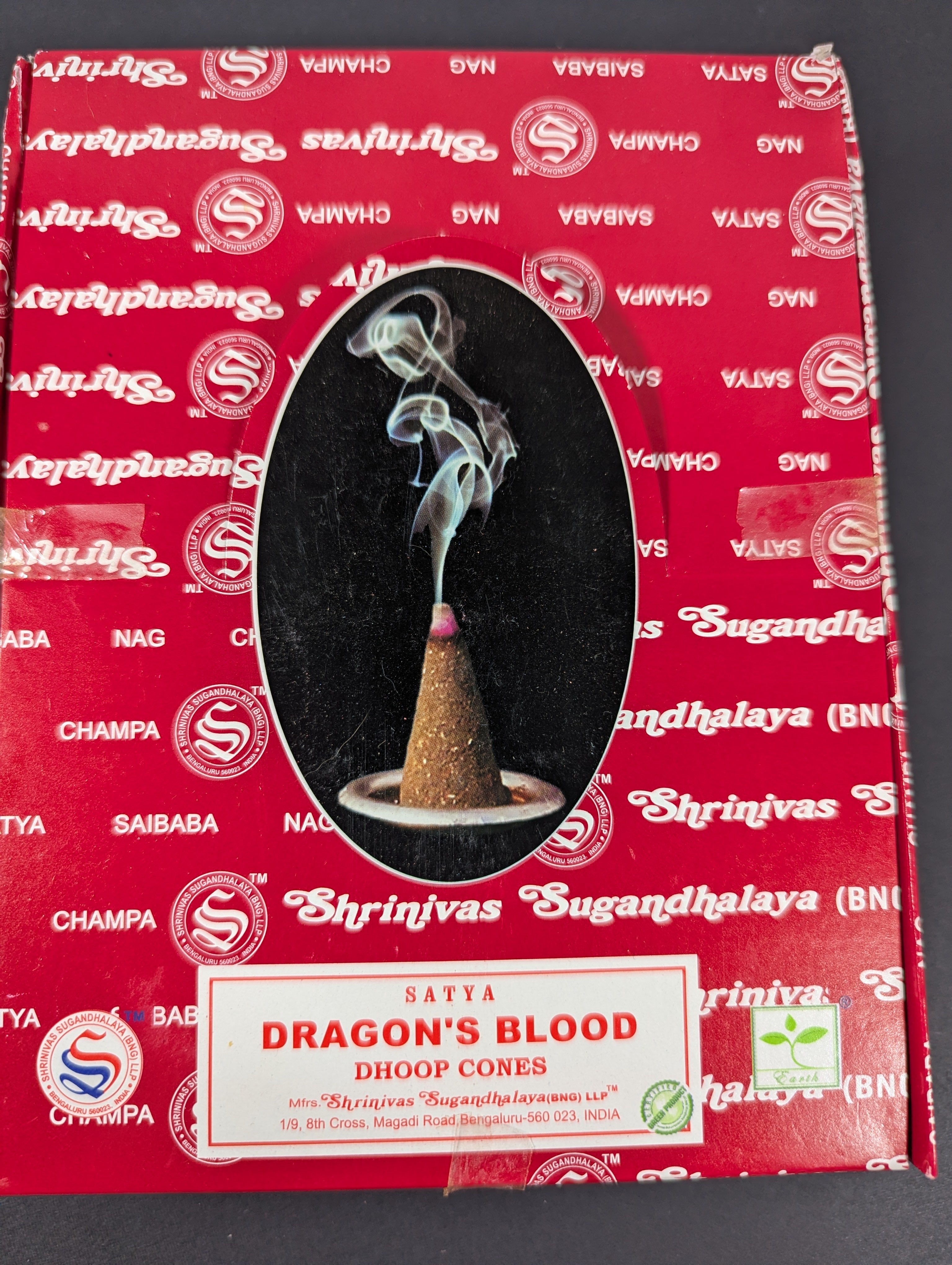 Satya Dragon’s Blood Dhoop Cone Incense (12 Cones with Burner Disc)
