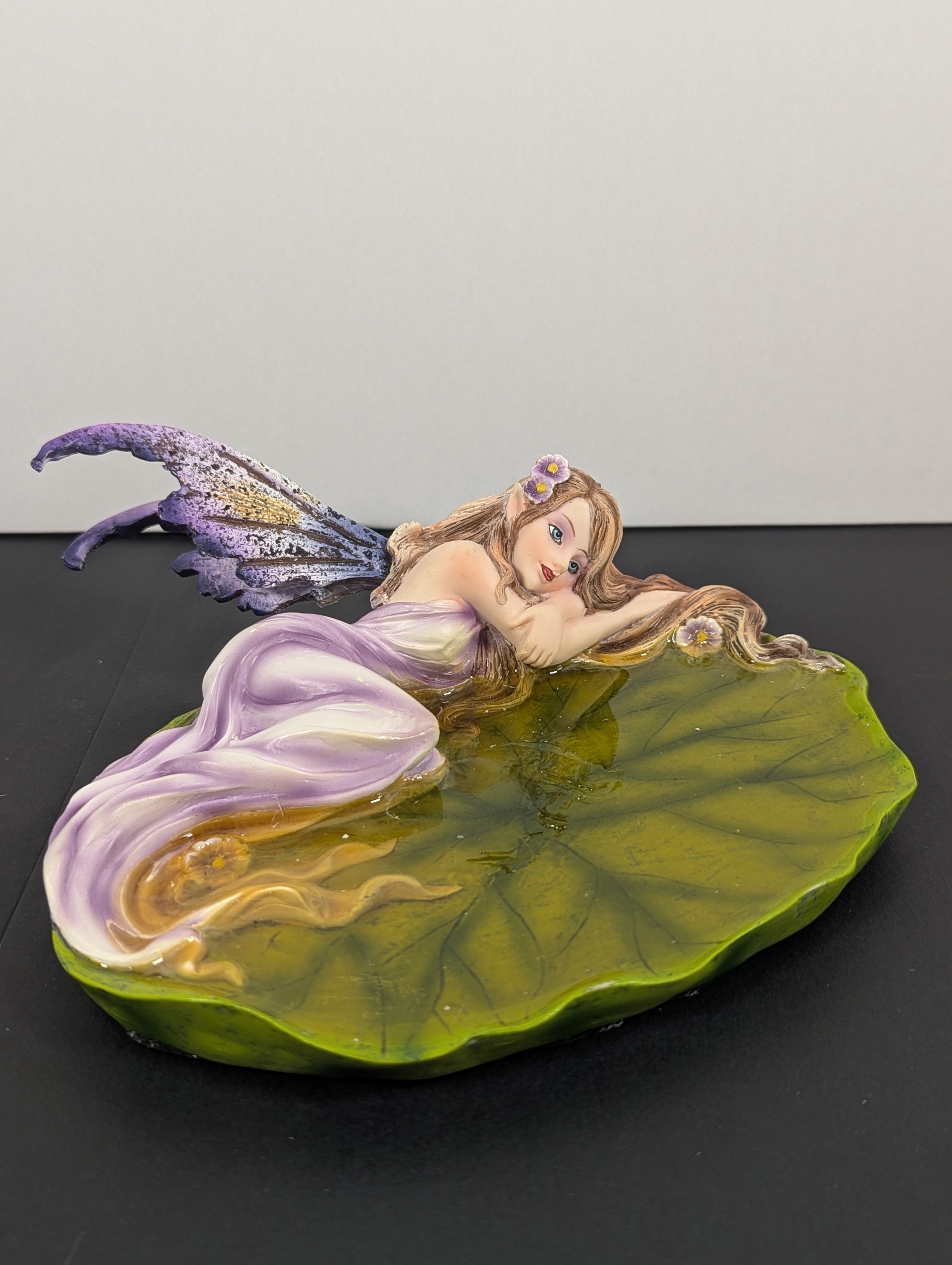 Resting Fairy Leaf Display Figurine