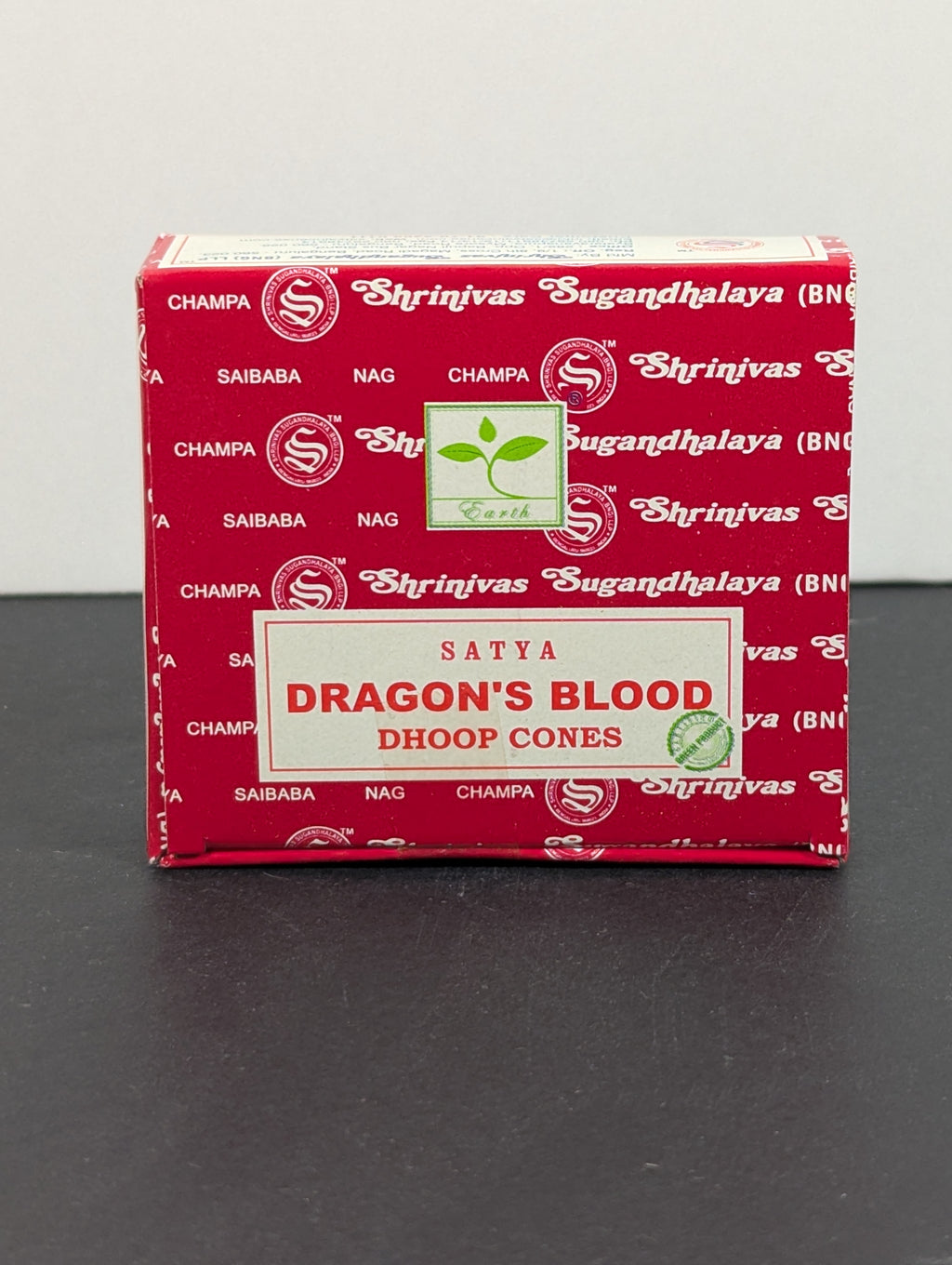 Satya Dragon’s Blood Dhoop Cone Incense (12 Cones with Burner Disc)