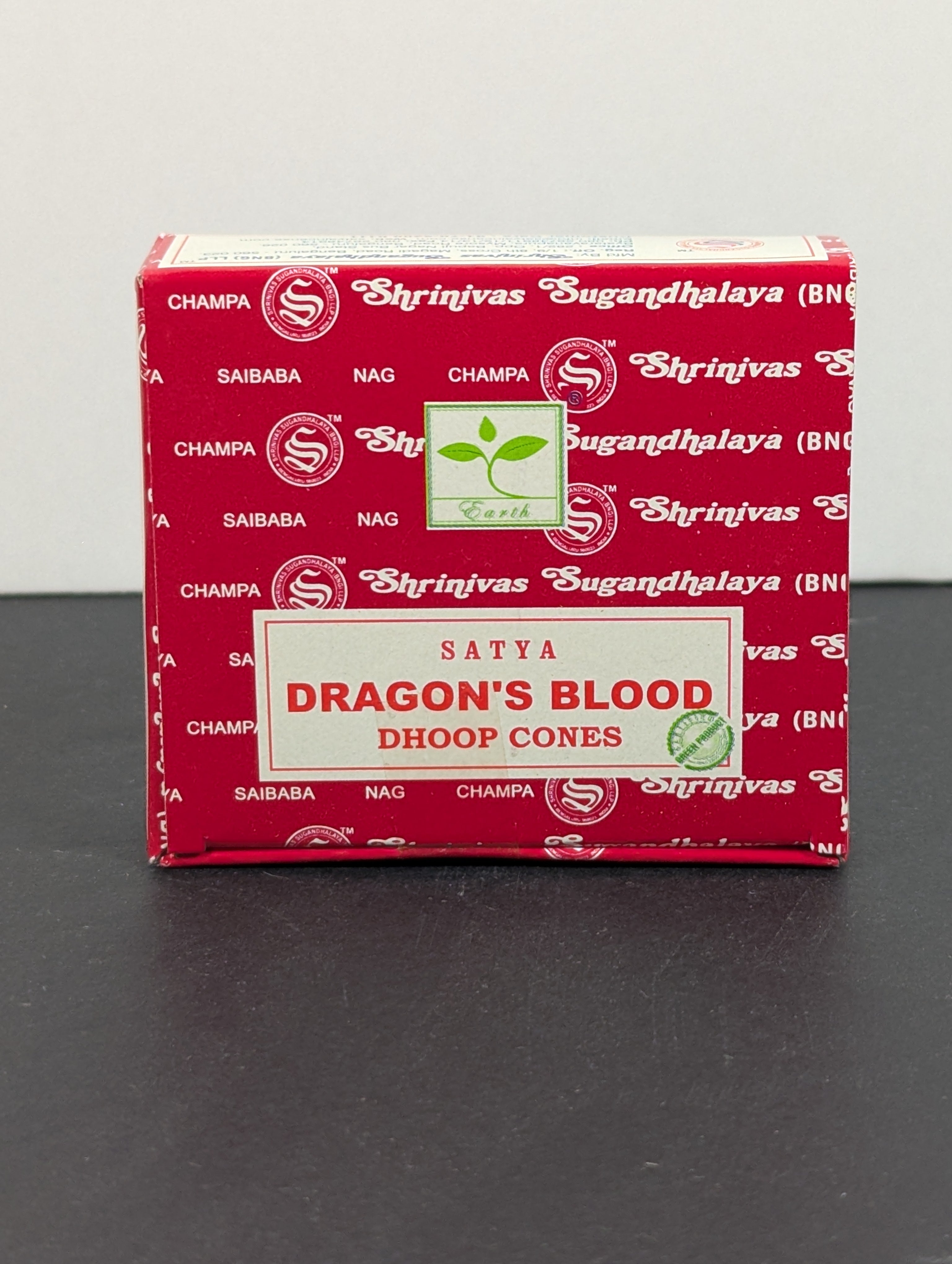 Satya Dragon’s Blood Dhoop Cone Incense (12 Cones with Burner Disc)