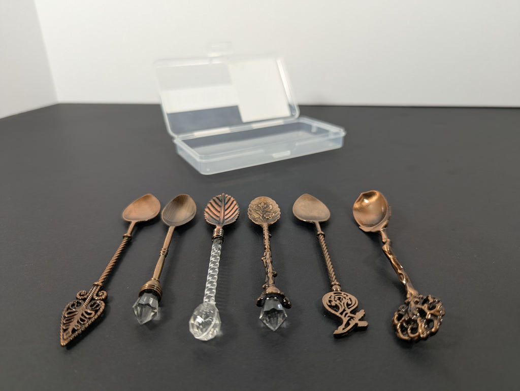 Assorted Bronze Retro Ritual Spoon