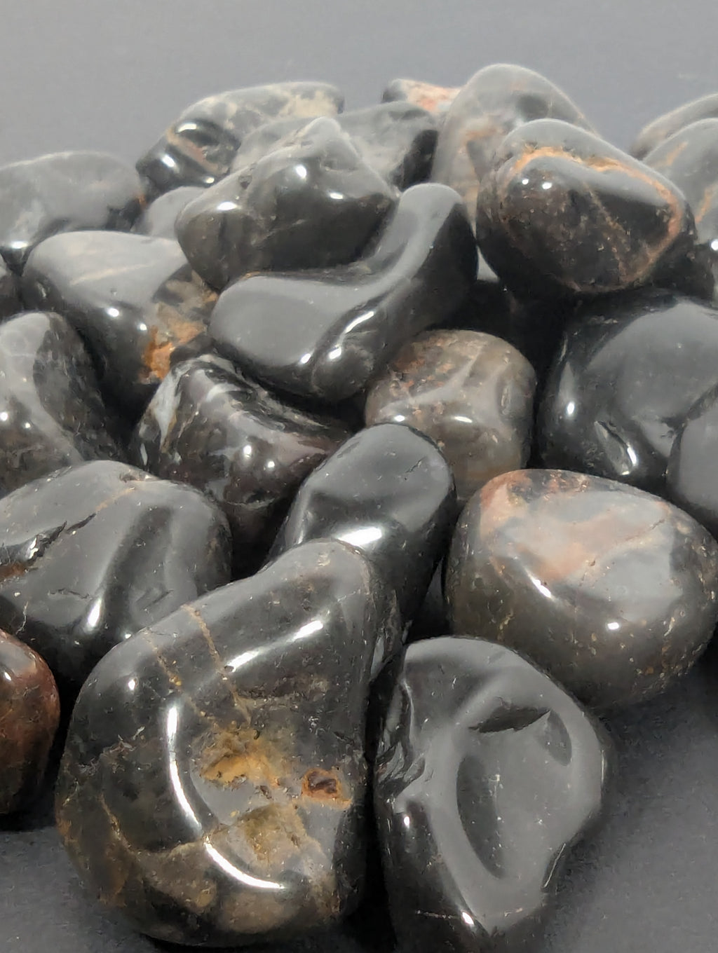 Black Onyx Tumbled Stone