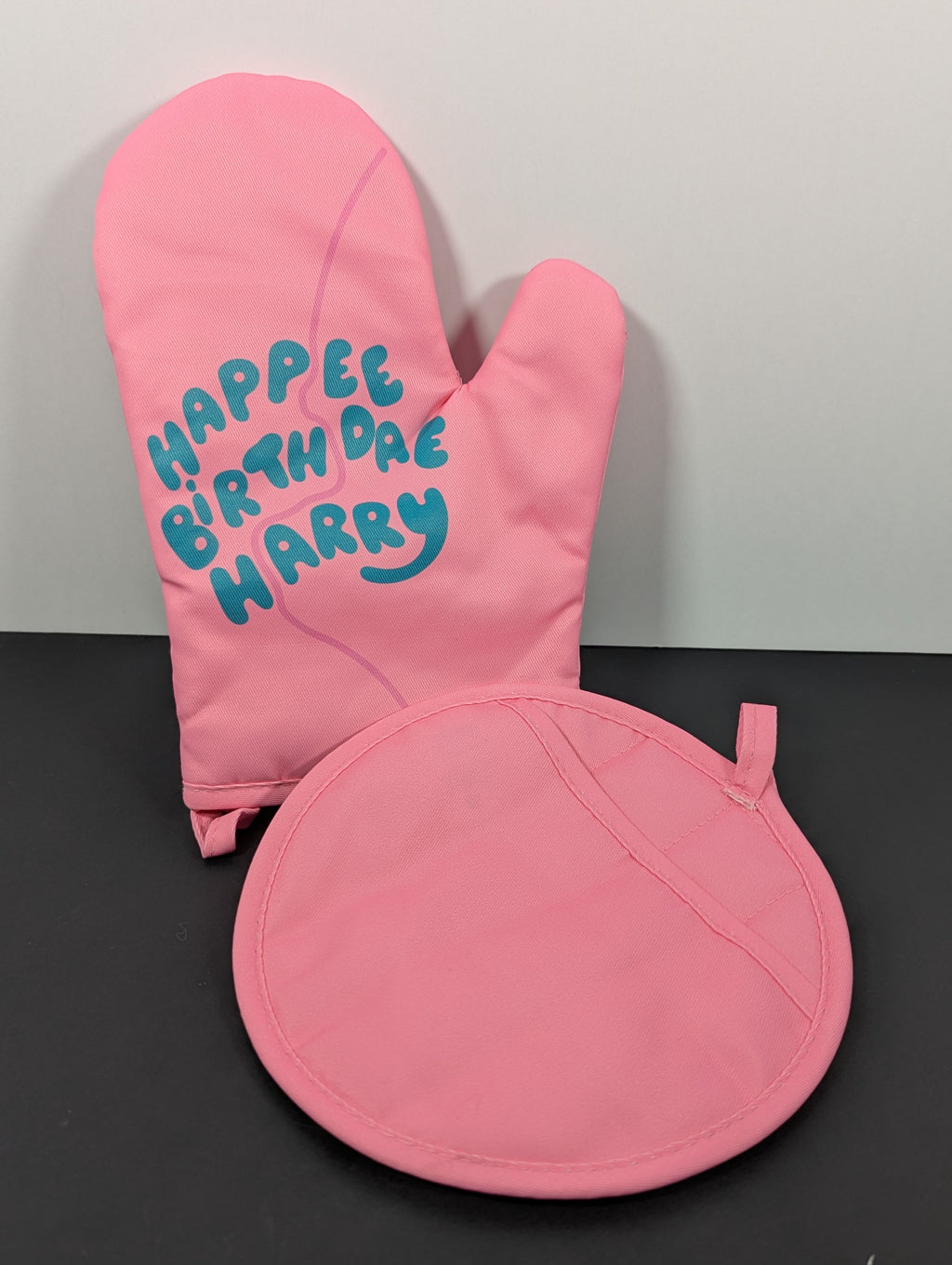 Happee Birthdae Oven Mitt & Pot Holder Set