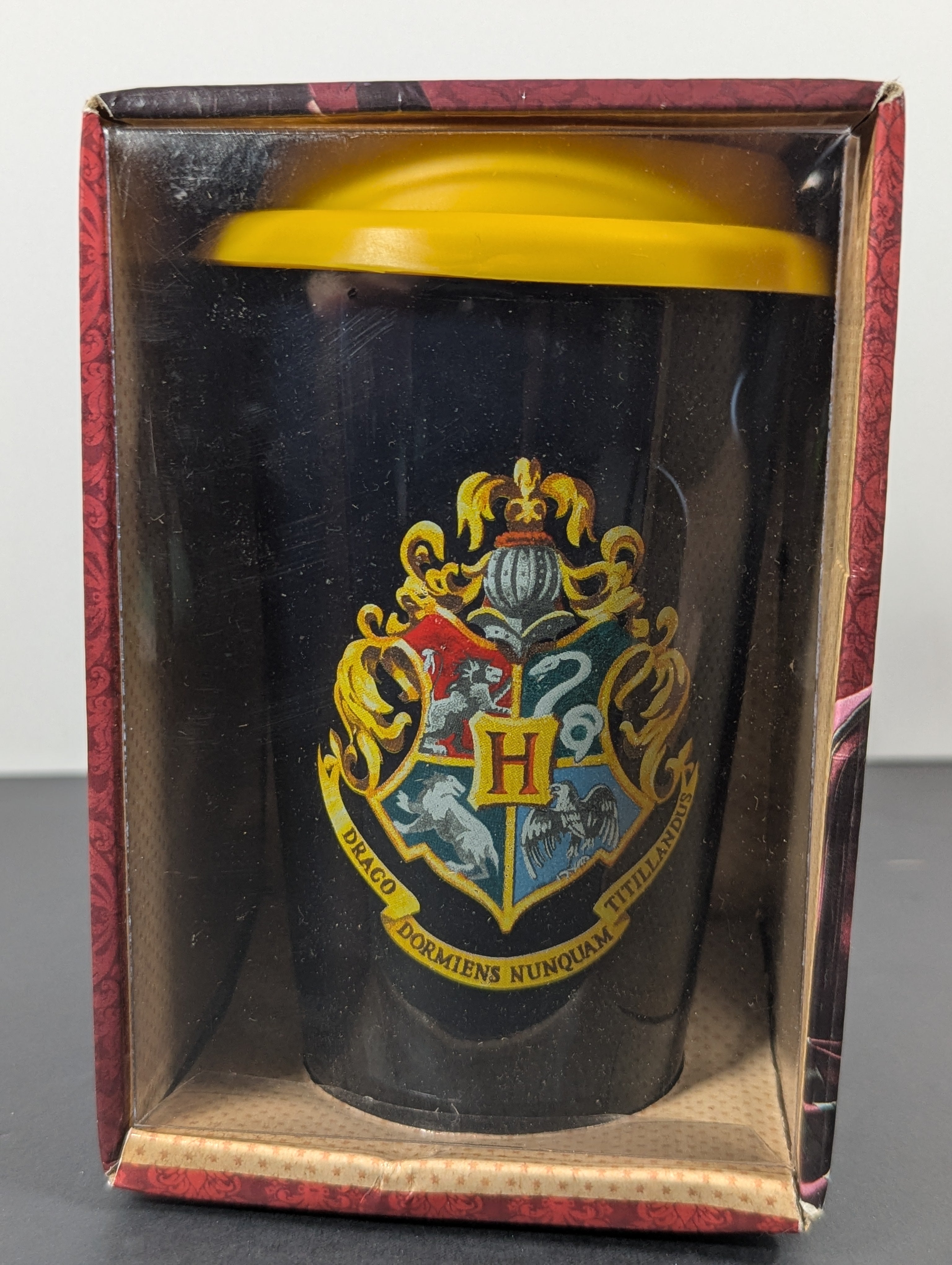 Harry Potter Hogwarts Crest Travel Mug