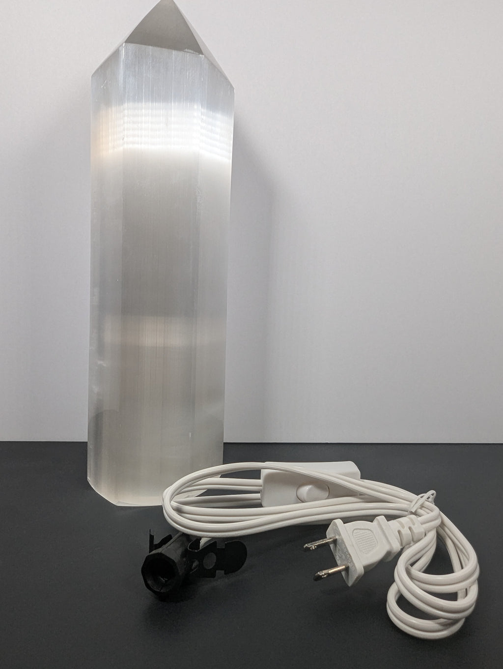 Selenite Generator Lamp × 1
Large 16"