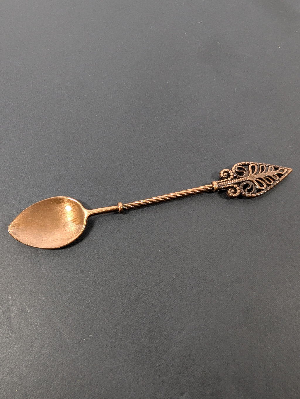 Assorted Bronze Retro Ritual Spoon